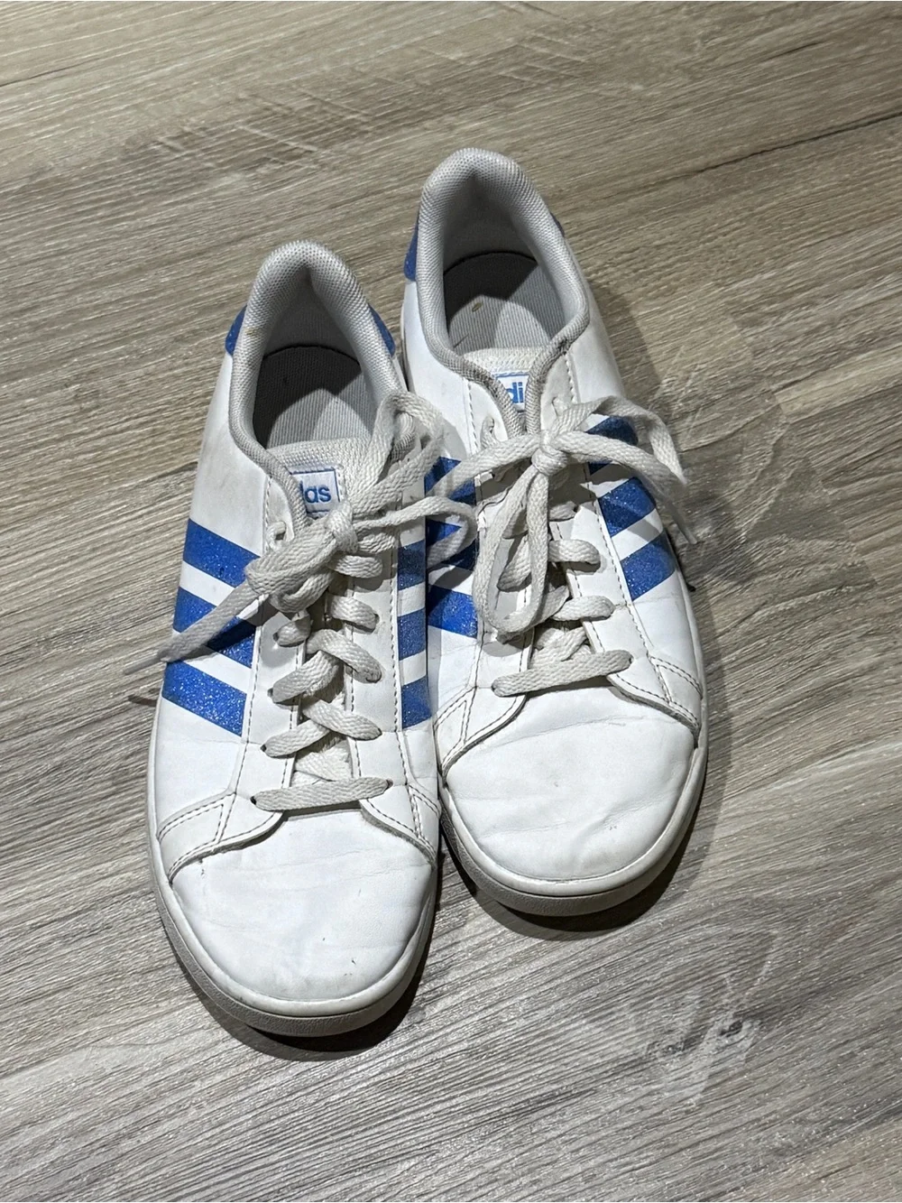 Adidas grand court sneakers white and blue youth size 3